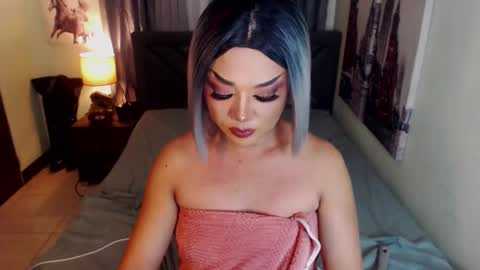 Snapshot of xaurorarobinsx chatting on 03.10.25 xaurorarobinsx online show from 03.10.25