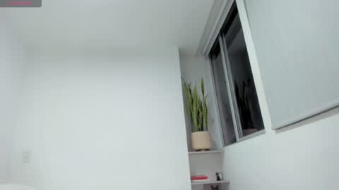 Snapshot of xavier_colleman chatting on 11.29.25 Xavier online show from 11.29.25