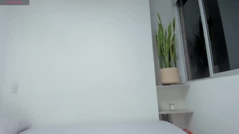 Snapshot of xavier_colleman chatting on 12.21.25 Xavier online show from 12.21.25