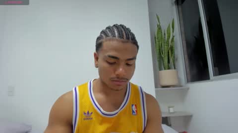 Snapshot of xavier_colleman chatting on 12.23.25 Xavier online show from 12.23.25