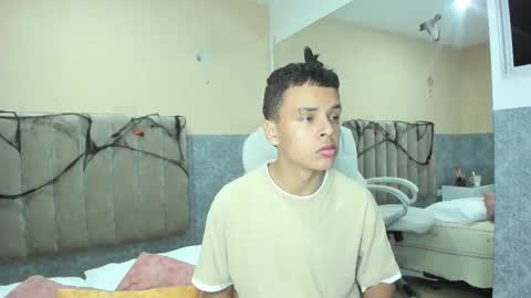 xavier fox   online show from 10.16.25