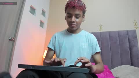 xavier fox   online show from 02.12.26