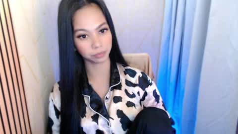 Blaire online show from 04.10.26