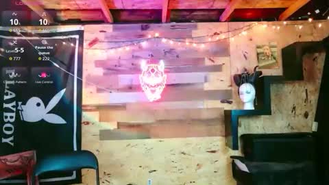 Caitie Rage online show from 10.28.25