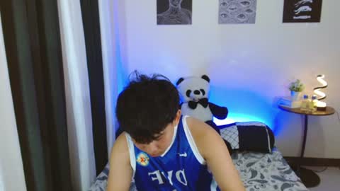 Snapshot of xcigbatecum chatting on 06.25.26 Charlie online show from 06.25.26