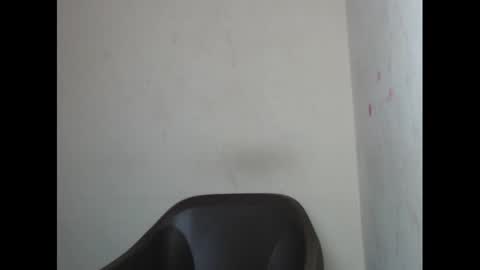 Snapshot of xcreamypussy chatting on 12.28.24 xcreamypussy online show from 12.28.24