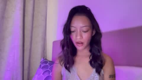 Sachi Cy online show from 11.18.25