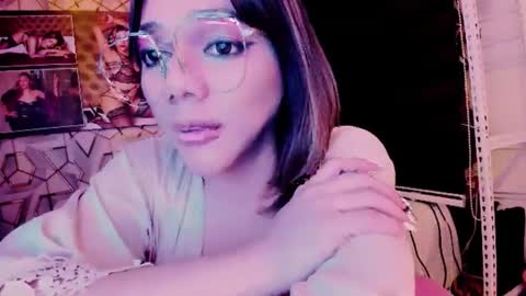 Snapshot of xdirtymistressx chatting on 11.30.25 XDirtymistressX online show from 11.30.25
