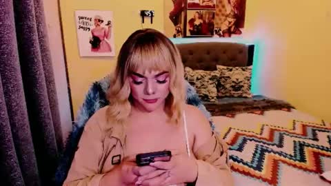 Snapshot of xdirtymistressx chatting on 03.10.26 XDirtymistressX online show from 03.10.26