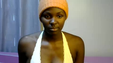 Snapshot of xeenah chatting on 07.14.26 xeenah online show from 07.14.26