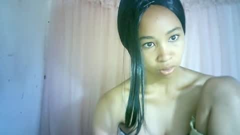 Snapshot of xenna610827 chatting on 01.24.25 xenna610827 online show from 01.24.25