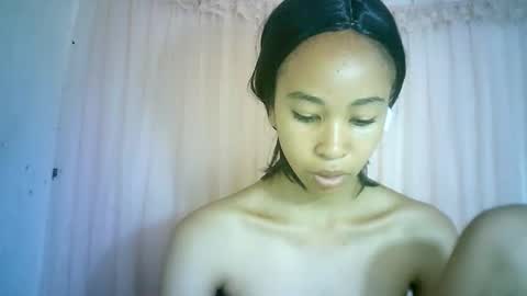 Snapshot of xenna610827 chatting on 01.26.25 xenna610827 online show from 01.26.25