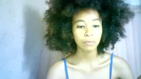 Snapshot of xenna610827 chatting on 02.06.25 xenna610827 online show from 02.06.25