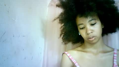 Snapshot of xenna610827 chatting on 02.11.25 xenna610827 online show from 02.11.25