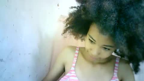 Snapshot of xenna610827 chatting on 02.11.25 xenna610827 online show from 02.11.25