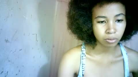 Snapshot of xenna610827 chatting on 02.27.25 xenna610827 online show from 02.27.25