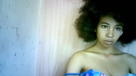 Snapshot of xenna610827 chatting on 03.07.25 xenna610827 online show from 03.07.25