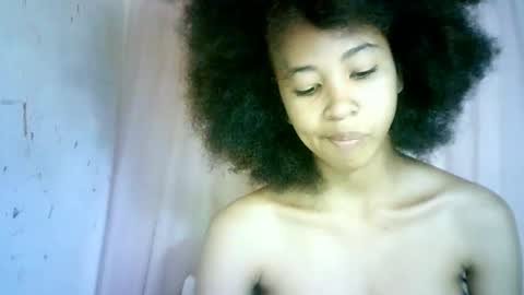 Snapshot of xenna610827 chatting on 03.09.25 xenna610827 online show from 03.09.25