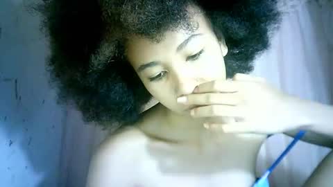 Snapshot of xenna610827 chatting on 03.10.25 xenna610827 online show from 03.10.25