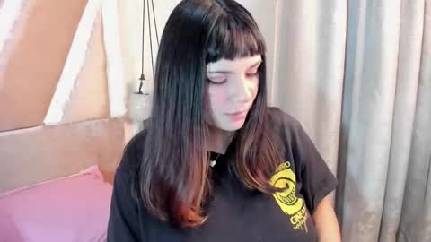 hinata  online show from 10.15.25