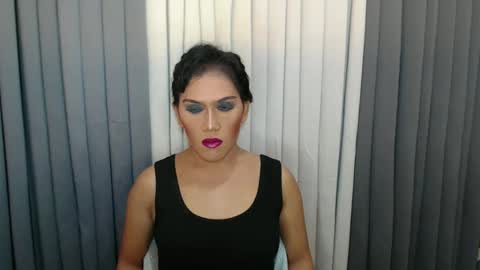 GWEN THOMPSON .......   online show from 12.23.24