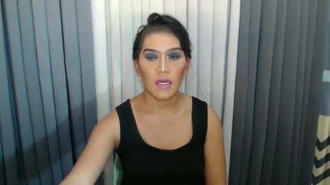 GWEN THOMPSON .......   online show from 01.25.25