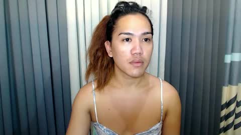 GWEN THOMPSON .......   online show from 02.15.25