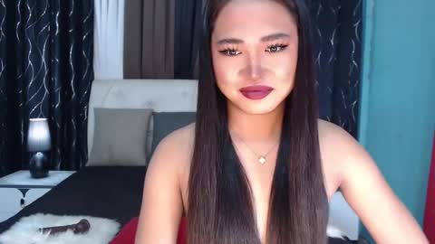 Snapshot of xhugesignificant69x chatting on 01.08.25 xhugesignificant69x online show from 01.08.25