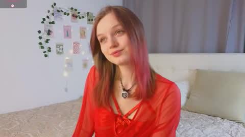 Luna and Lina online show from 12.16.25