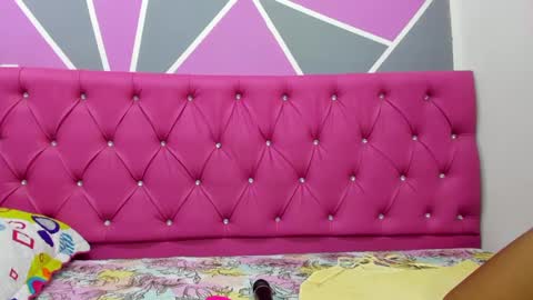 Ximena Ruiz  online show from 03.04.25