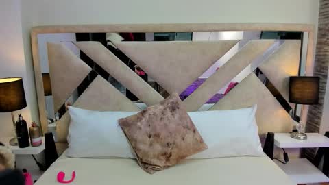 Snapshot of ximena_vasquez8 chatting on 02.02.26 Xime online show from 02.02.26