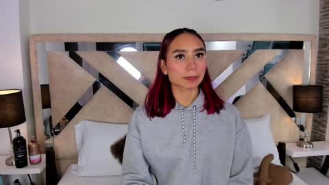 Snapshot of ximena_vasquez8 chatting on 02.06.26 Xime online show from 02.06.26