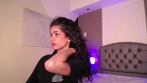 Mia Vega online show from 09.09.25