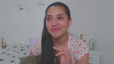 Snapshot of ximenaa_suarez chatting on 01.25.25 ximena suarez online show from 01.25.25
