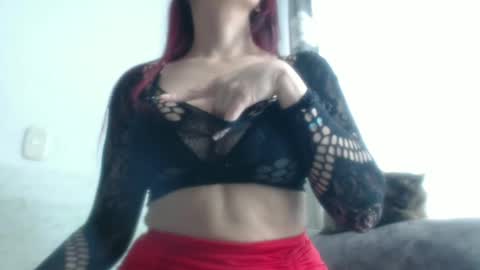 Snapshot of ximenaa_suarez chatting on 09.15.25 ximena suarez online show from 09.15.25