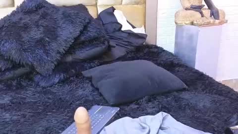 Snapshot of ximenawilliamss chatting on 02.15.25 ximena online show from 02.15.25