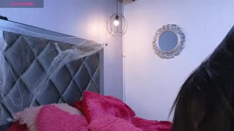 Snapshot of ximenawilliamss chatting on 10.15.25 ximena online show from 10.15.25