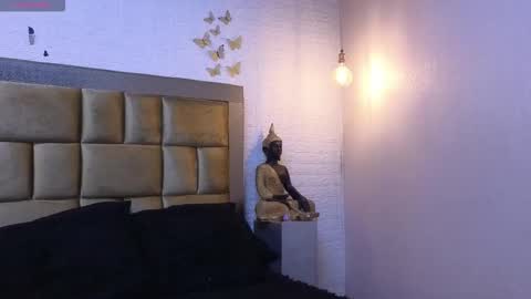 Snapshot of ximenawilliamss chatting on 10.28.25 ximena online show from 10.28.25