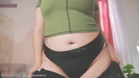 Snapshot of ximenna_cruz_ chatting on 02.15.25 Xime Independent Artist online show from 02.15.25