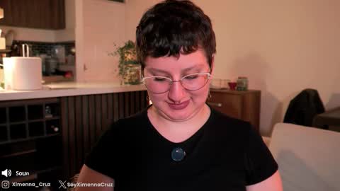 Snapshot of ximenna_cruz_ chatting on 09.15.25 Xime Independent Artist online show from 09.15.25