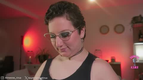 Snapshot of ximenna_cruz_ chatting on 11.02.25 Xime Independent Artist online show from 11.02.25