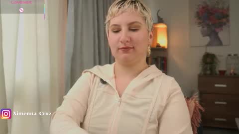 Snapshot of ximenna_cruz_ chatting on 01.10.26 Xime Independent Artist online show from 01.10.26