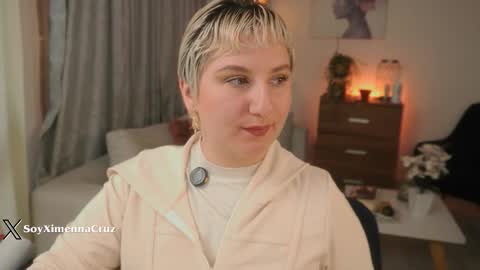 Snapshot of ximenna_cruz_ chatting on 01.14.26 Xime Independent Artist online show from 01.14.26