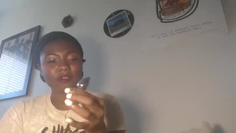 Snapshot of ximora212 chatting on 02.15.26 Ximora online show from 02.15.26