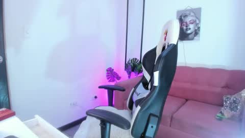 xiomara_as online show from 02.16.26