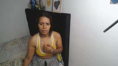 Snapshot of xiomi705825 chatting on 10.11.25 xiomi705825 online show from 10.11.25
