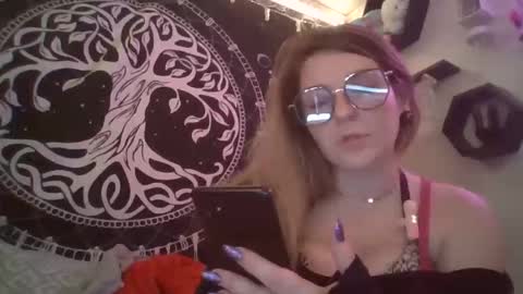 Snapshot of xkittymeowz chatting on 04.17.26 xkittymeowz online show from 04.17.26