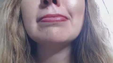 Snapshot of xkristinaxxx chatting on 03.11.25 Kristina online show from 03.11.25