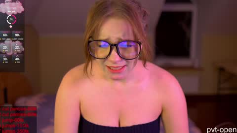 Snapshot of xlanabunny chatting on 12.14.24 xlanabunny online show from 12.14.24