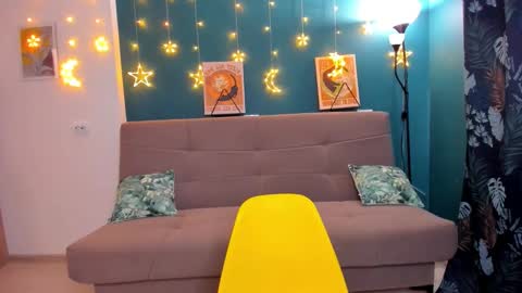 Chloe online show from 01.25.25